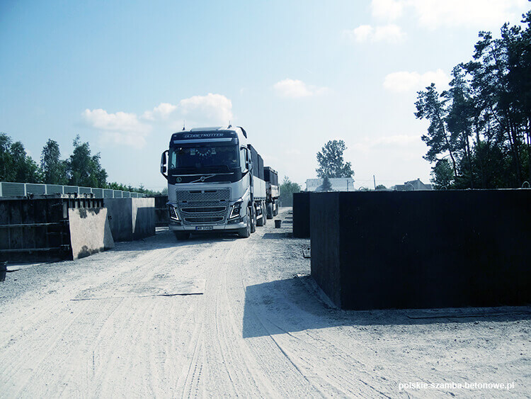 Transport szamb betonowych  w Byczynie
